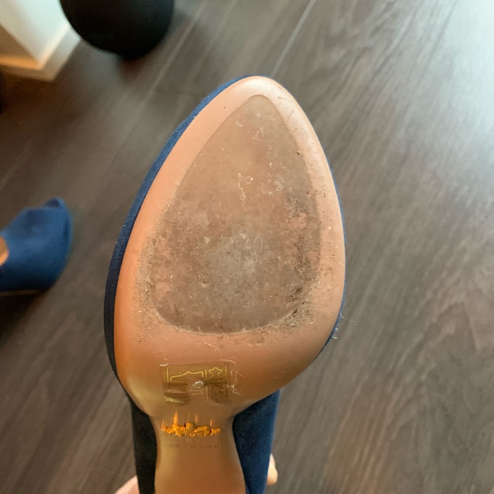 Prada heels - Picture 6 of 6